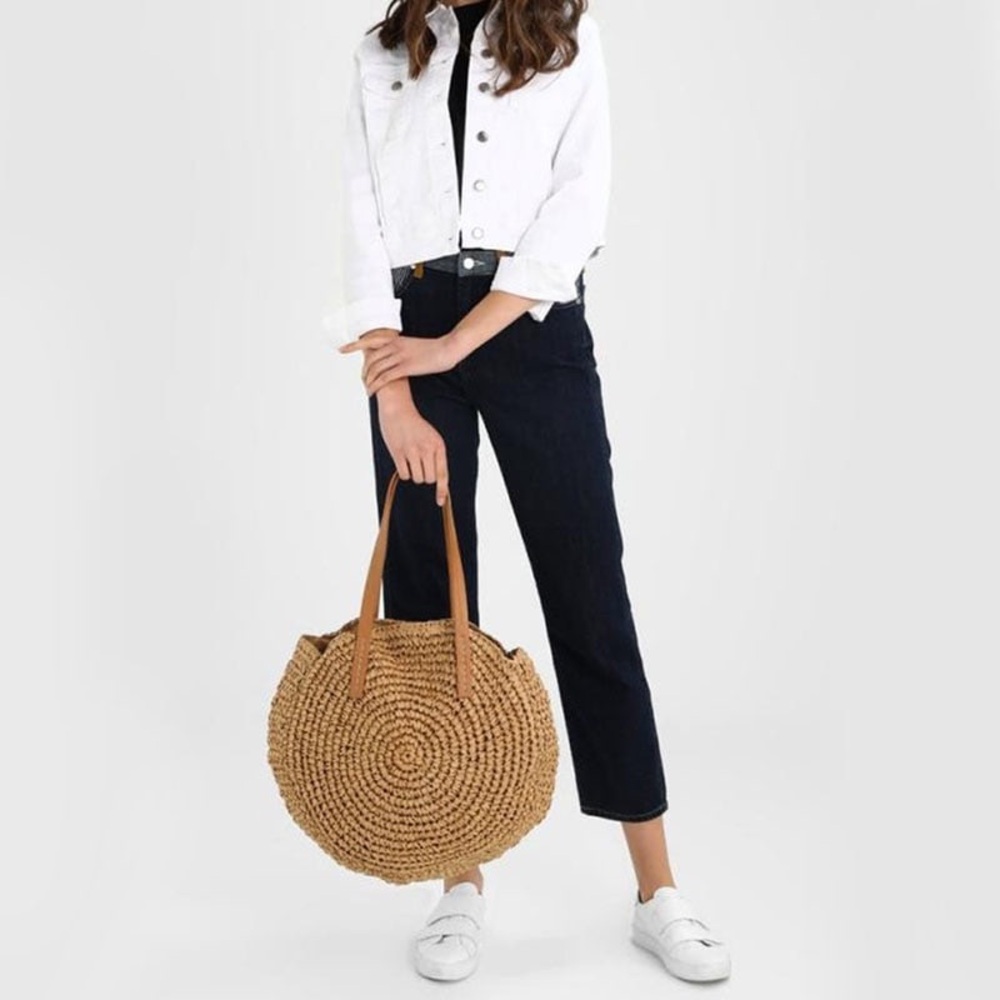Straw Beach Circle Tote Bag - Picture 2 of 5